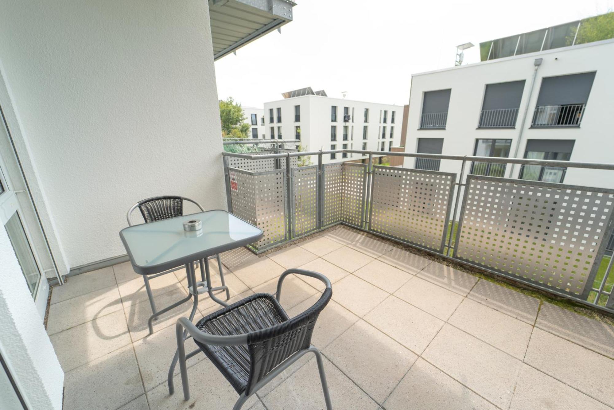 Range - Apartments - Kueche - Wlan - Netflix - Bis Zu 7 Personen Fellbach Exteriör bild