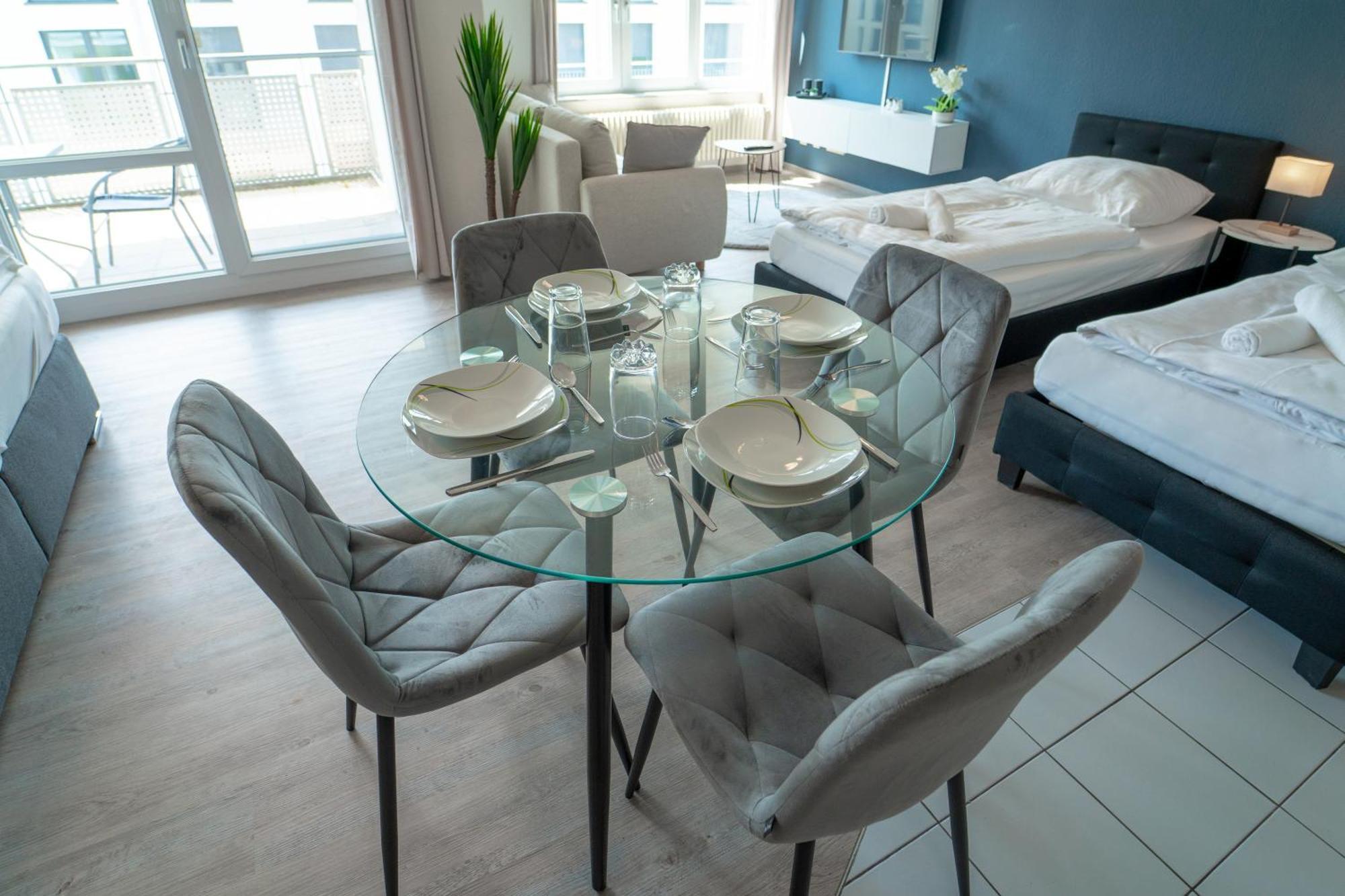 Range - Apartments - Kueche - Wlan - Netflix - Bis Zu 7 Personen Fellbach Exteriör bild